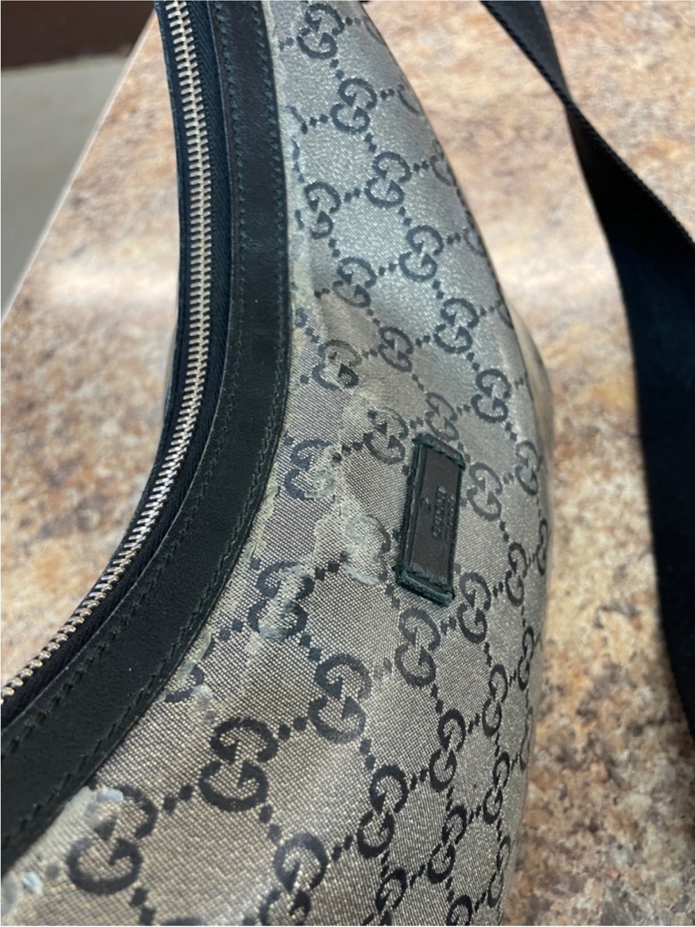 Gucci GG Supreme Monogram Shoulder Bag π Black Trim Canvas Crossbody - Picture 8 of 10